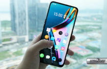 Realme X teased in a picture showing full display